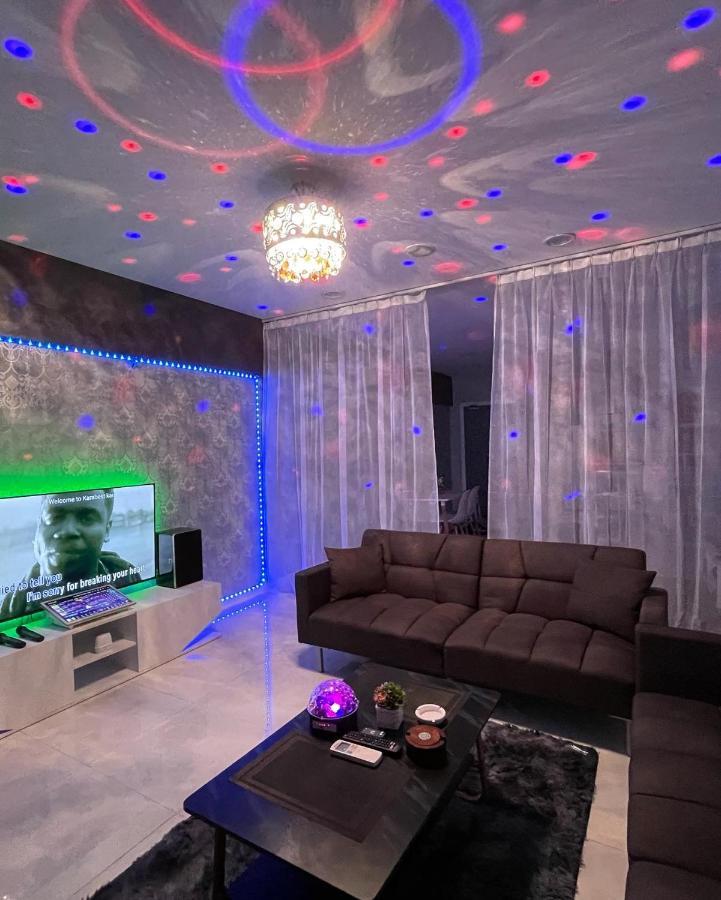 Mercu Summer Suite Klcc With Karaoke & Playstation Kuala Lumpur Luaran gambar